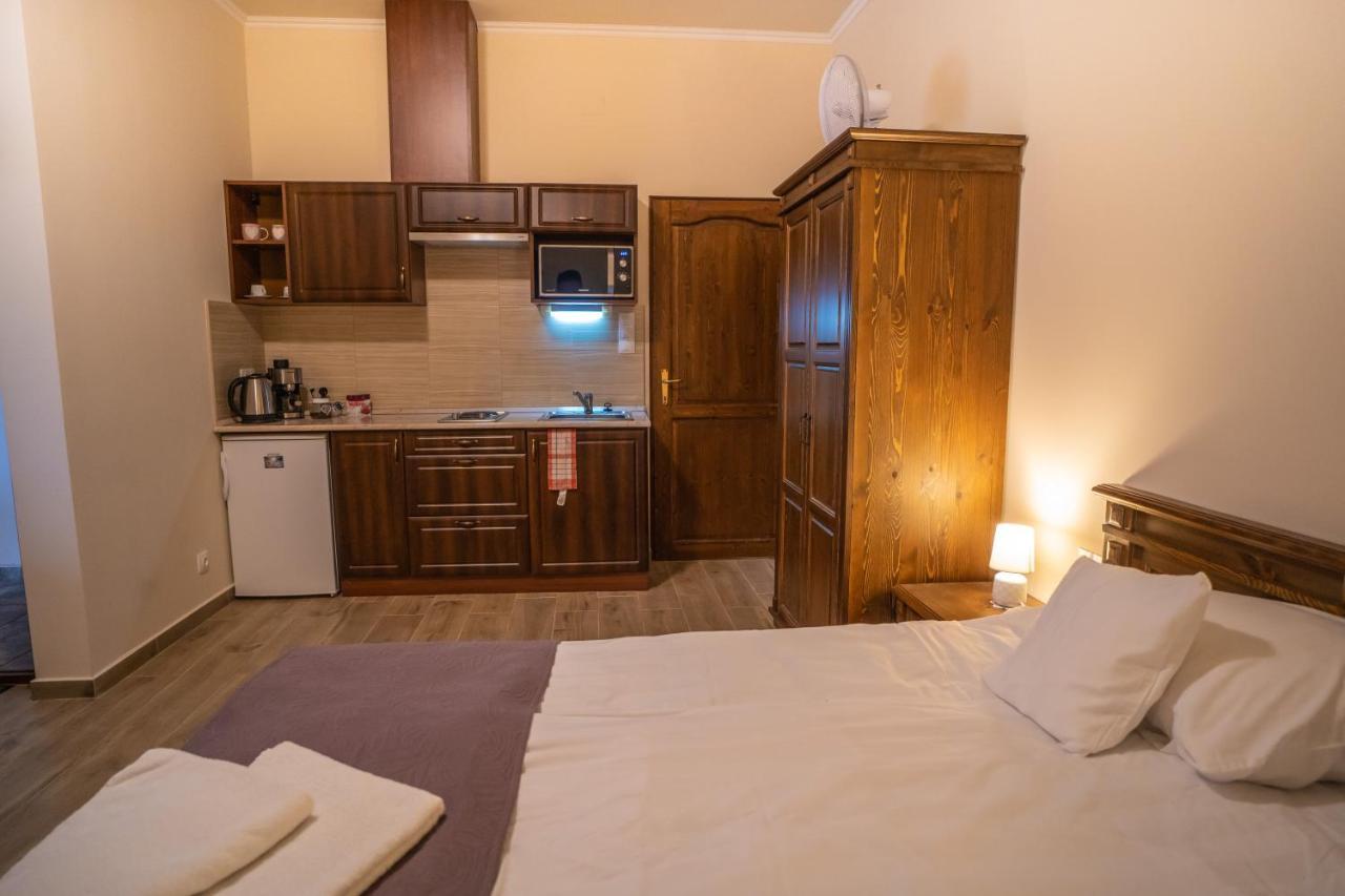 Toscana Apartman Gyula Exterior foto