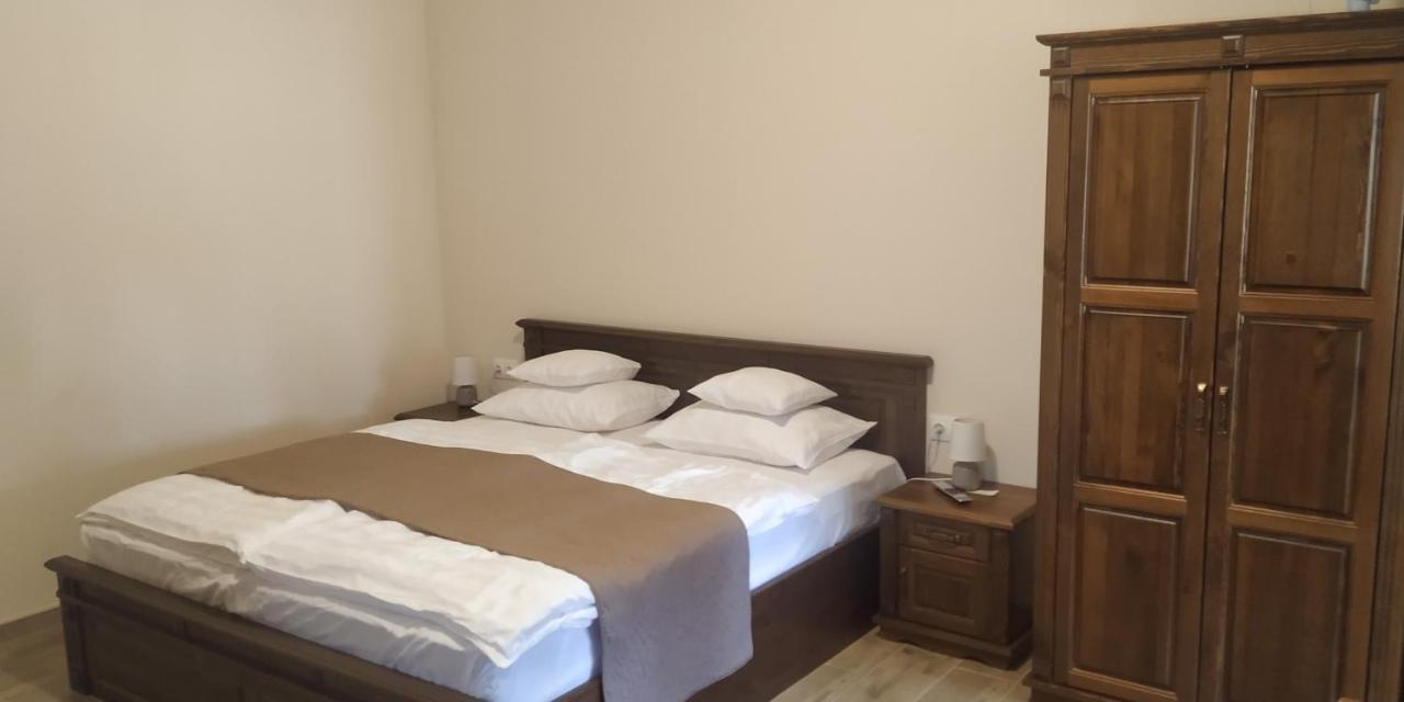 Toscana Apartman Gyula Exterior foto