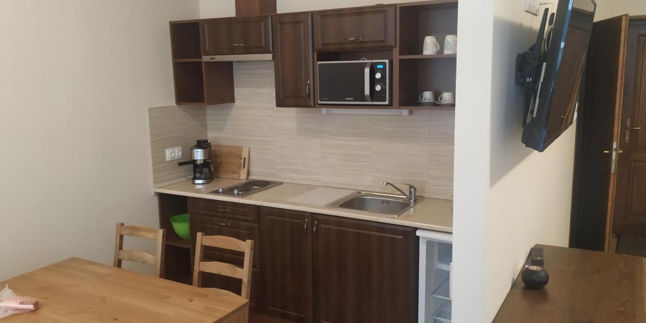 Toscana Apartman Gyula Exterior foto